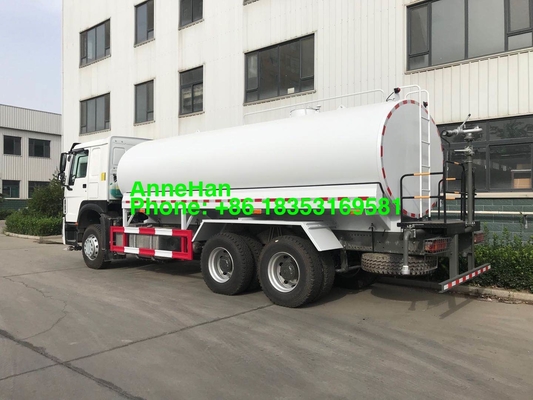 Camion de réservoir d'eau de Sinotruk Howo 7 20000L 6x4 avec le système de jet