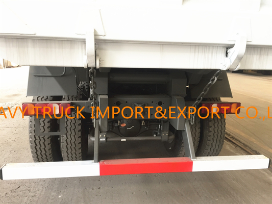 Camion à benne basculante résistant de SINOTRUK HOWO A7 avec le seau de 5 yards