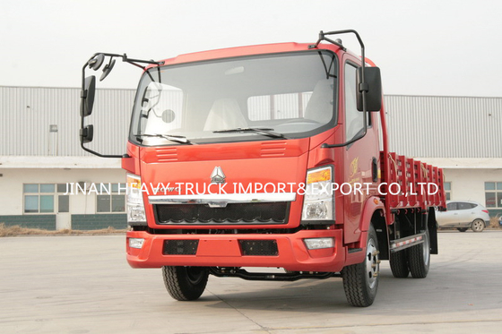 Lumière Mini Cargo Van Truck de Sinotruk HOWO 4x2 3 tonnes 5 tonnes 8 tonnes 10 tonnes