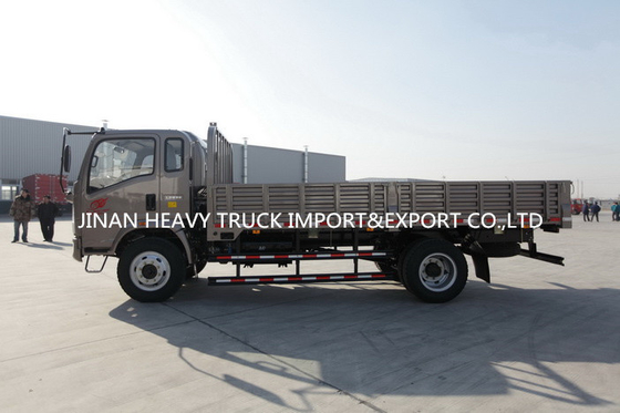 Camion de cargaison de lumière de SINOTRUK HOWO 4X2 tonnes de Ton Lorry Truck de 8 TONNES 10 15