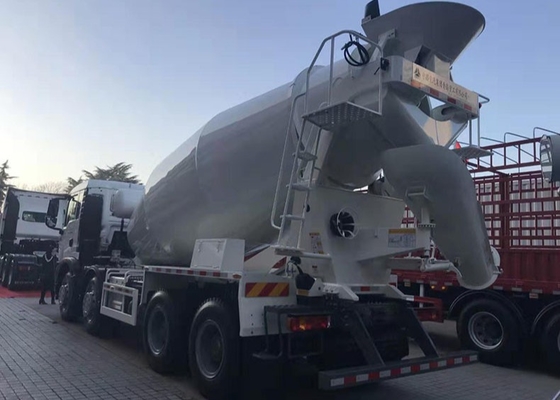 Ciment concret de mélangeur du camion 8cbm 6X4 de mélangeur concret de Sinotruk HOWO
