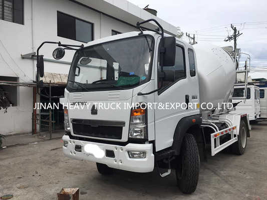 Prix d'usine HOWO 3cbm 5M3 charge légère 4x2 béton auto-chargement camion mélangeur de béton