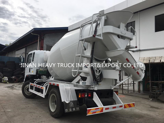 Prix d'usine HOWO 3cbm 5M3 charge légère 4x2 béton auto-chargement camion mélangeur de béton