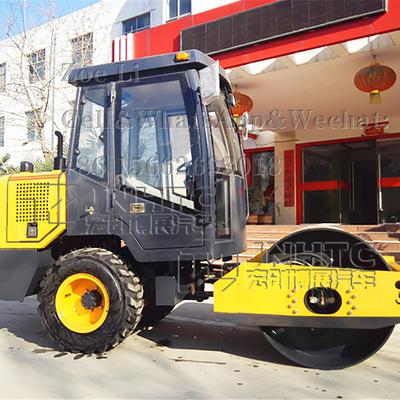 4,5 compacteur de rouleau de route de vibrateur de tambour de Ton Heavy Construction Machinery Single