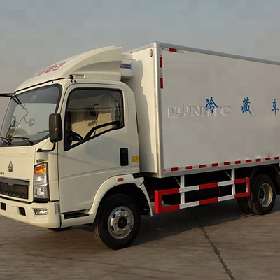 Mini 4x2 6 roues 10 tonnes HOWO camion de la boîte réfrigérée légère avec réfrigérateur de transport