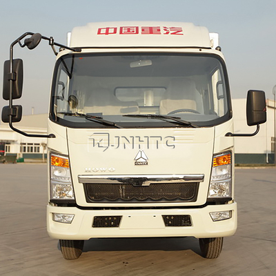 Mini 4x2 6 roues 10 tonnes HOWO camion de la boîte réfrigérée légère avec réfrigérateur de transport