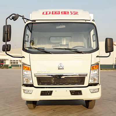 Howo 6 Wheeler Light Refrigerated Box Truck 3T 5 tonnes