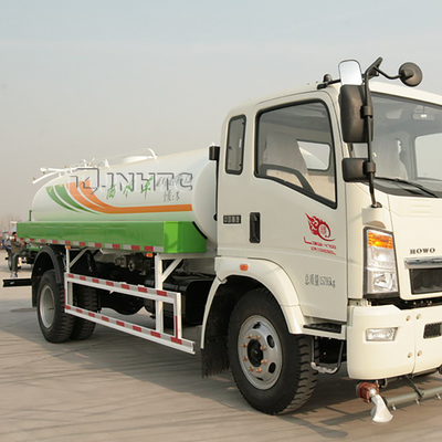 Camion de réservoir d'eau légère de SINOTRUK HOWO 4x2 avec 14m Front Sprinkler