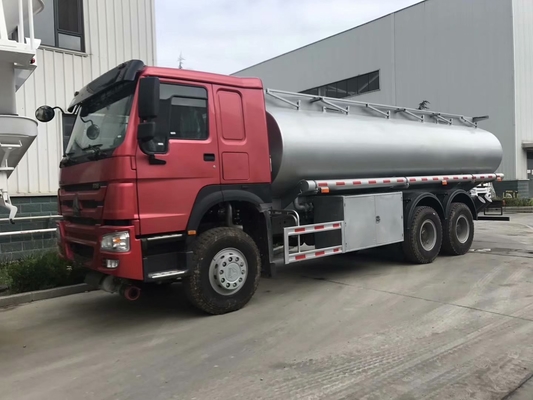 Camion-citerne aspirateur de mazout de Sinotruk LHD 400L 20cbm 371HP