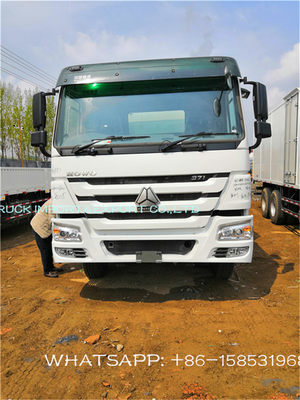 Marché de Van Cargo Box Truck For Nigéria de roues de la tonne 10 de Sinotruk Howo 25