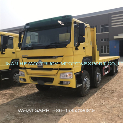 Sinotruk Howo 40 pi camion à plat de cargaison de 30 tonnes avec la serrure de conteneur