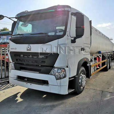 Camion de réservoir de mazout de Sinotruk HOWO A7 371hp Euro2 Euro3 25000L 6x4