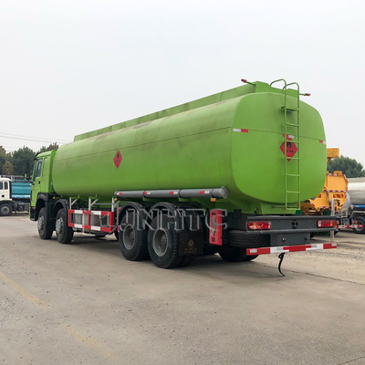 Le message publicitaire de faible puissance de HOWO Euro2 Euro4 troque le camion-citerne aspirateur de mazout de 8x4 38000L