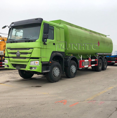 Le message publicitaire de faible puissance de HOWO Euro2 Euro4 troque le camion-citerne aspirateur de mazout de 8x4 38000L