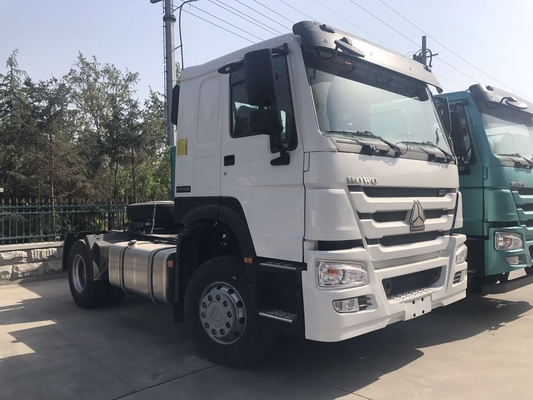 Rouleur 290HP 336HP du camion 6 de moteur d'entraînement de HOWO 4x2 remorquant la tête