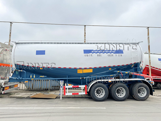 Tonne en vrac 45 CBM du moteur diesel 50 de remorque de ciment de SINOTRUK 3 Alxes