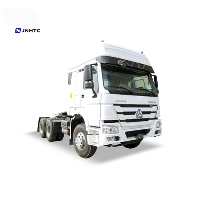 Camions de remorque de tracteur de la tête 6x4 RHD de tracteur de Sinotruk HOWO en Tanzanie