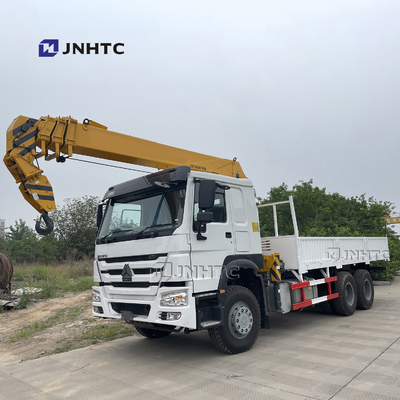 Le camion télescopique de Sinotruk Howo 6x4 10 a monté la grue de Crane Straight Arm Cargo Truck