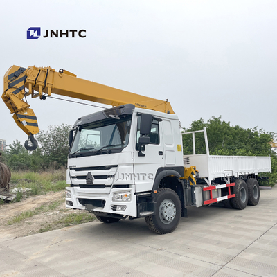 Le camion télescopique de Sinotruk Howo 6x4 10 a monté la grue de Crane Straight Arm Cargo Truck