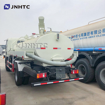 SINO HOWO 4x2 6 bande le petit camion 3000L 5000L 6000L d'aspiration d'eaux d'égout de vide