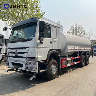 Camion de réservoir d'eau de Sinotruk HOWO EURO2 EURO3 6x4 290hp 15-25 cubique