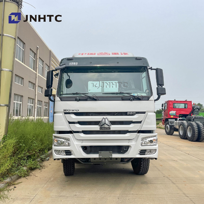 Camion de cargaison de HOWO pour la remorque à plat de transport de machines de construction d'Eacavator