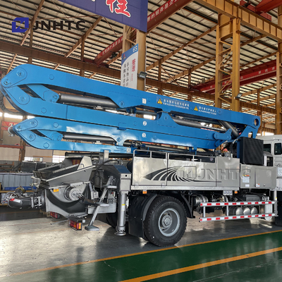 Le camion a monté HOWO 38M Concrete Pump Truck avec l'axe trois
