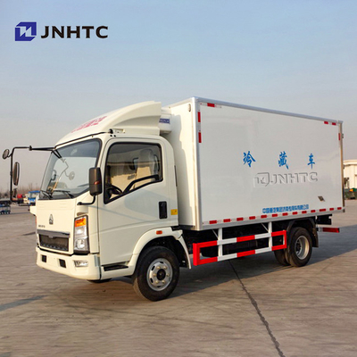 Entraînement de faible puissance de main droite de camion réfrigéré de Sinotruk HOWO 4X2 5t