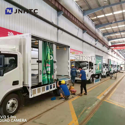 Le camion de congélateur de réfrigérateur de Sinotruk HOWO 4x2 boit le camion réfrigéré de boîte à boisson