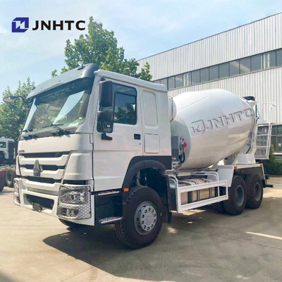Howo Sinotruk 9 sièges cubiques du camion deux de mélangeur de ciment de 10m3 12CBM