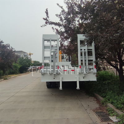Le camion résistant de Crane Sinotruk monté par camion A7 HOWO 6x4 a monté la grue