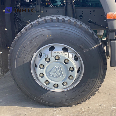 Le camion à benne basculante résistant de HOWO 6X4 9726cc Euro2 Tipper Truck 10 roule 2 essieux moteurs
