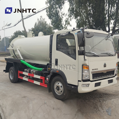 Euro 3 Rhd LHD de camion d'aspiration d'eaux d'égout de Sinotruk HOWO 4X2 5000 litres