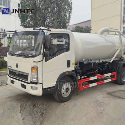 Euro 3 Rhd LHD de camion d'aspiration d'eaux d'égout de Sinotruk HOWO 4X2 5000 litres