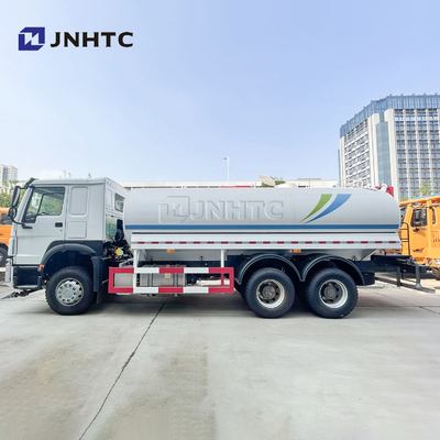 Roues EURO2 6x4 du camion de réservoir d'eau de Sinotruk HOWO 371hp 15000L 10
