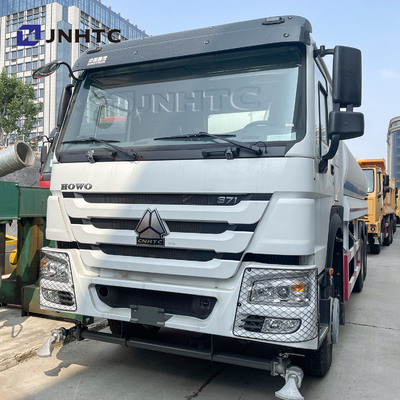 Roues EURO2 6x4 du camion de réservoir d'eau de Sinotruk HOWO 371hp 15000L 10