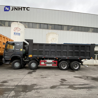 Roues résistantes noires 420hp Sinotruk Tipper Truck New Model du camion à benne basculante 12