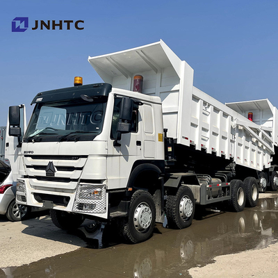 Roues du camion 12 de Front Lifting Heavy Duty Dump avec la couverture arrière Sinotruk Howo