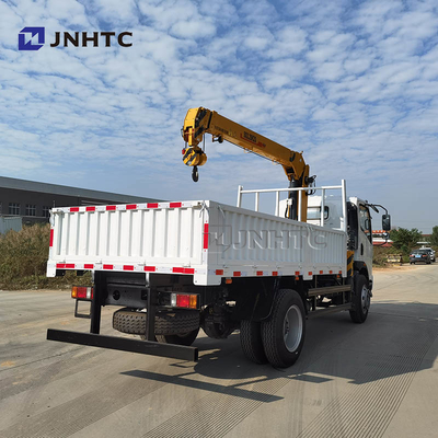 Petit camion de cargaison de Sinotruk Howo 4*4 avec la grue 3.2T