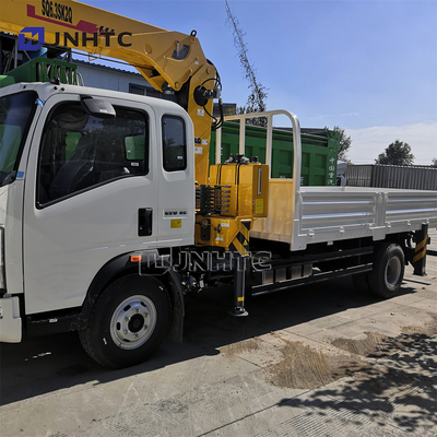 Lumière de Sinotruk Howo 4X2 télescopant le boom Crane Truck 5 tonnes