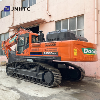 Une nouvelle excavatrice chinoise de 55 tonnes, un moteur japonais Euro4