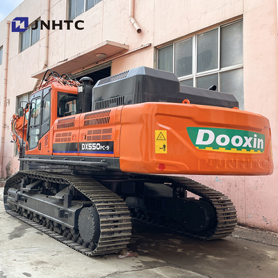 Une nouvelle excavatrice chinoise de 55 tonnes, un moteur japonais Euro4