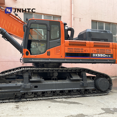 Une nouvelle excavatrice chinoise de 55 tonnes, un moteur japonais Euro4