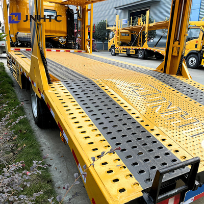 Tonne commerciale de faible puissance du transporteur 5-8 de transporteur de véhicule de camions de HOWO 4x2