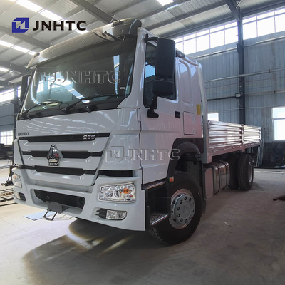 Sinotruk Howo 266HP 290HP 4*2 6 Wheeler Fence Cargo Truck 18 pieds