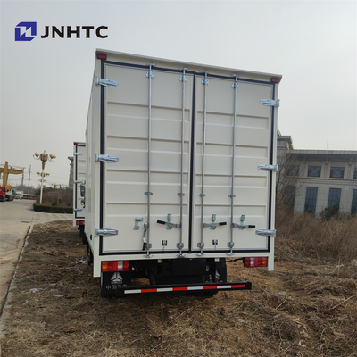 Camion Van Cargo Truck de boîte de SINOTRUK HOWO LHD 6 tonnes de 116hp