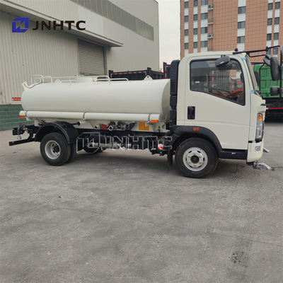 La conduite à droite du camion 4x2 de l'eau internationale de Sinotruk Howo