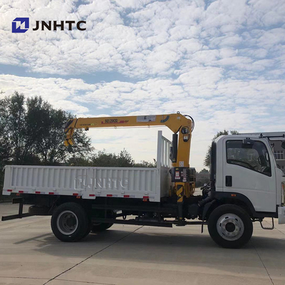 Le camion de cargaison de plat plat a monté Crane Sinotruk HOWO 4x4 toute la commande de roue