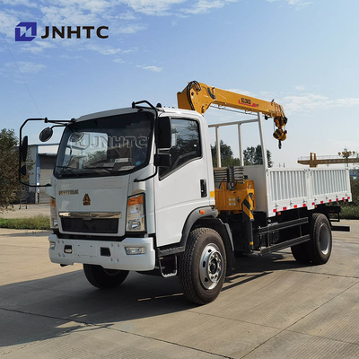 Camion de cargaison de la roue 4x2 Dropside de Sinotruk Howo Homan 6 avec la grue 3.2t
